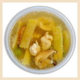 Hühnerfleischsuppe mit Bambus und Pilzen Fallaloon 006 2